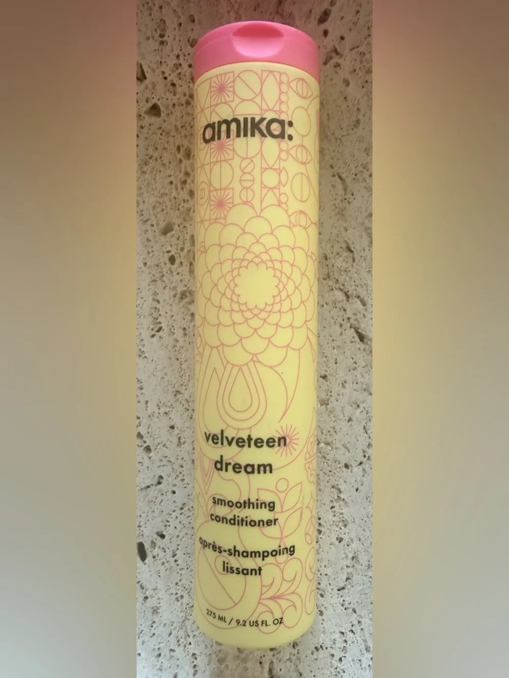 Amika Velveteen Dream Smoothing Conditioner 9.2 oz New Salon Haircare